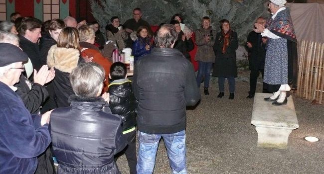 La Fête de la lumière s'ouvre traditionnellement en musique, avec une balade contée et animée aux flambeaux dans le vieux Lectoure./ 
Photo DDM archives Ysabel.