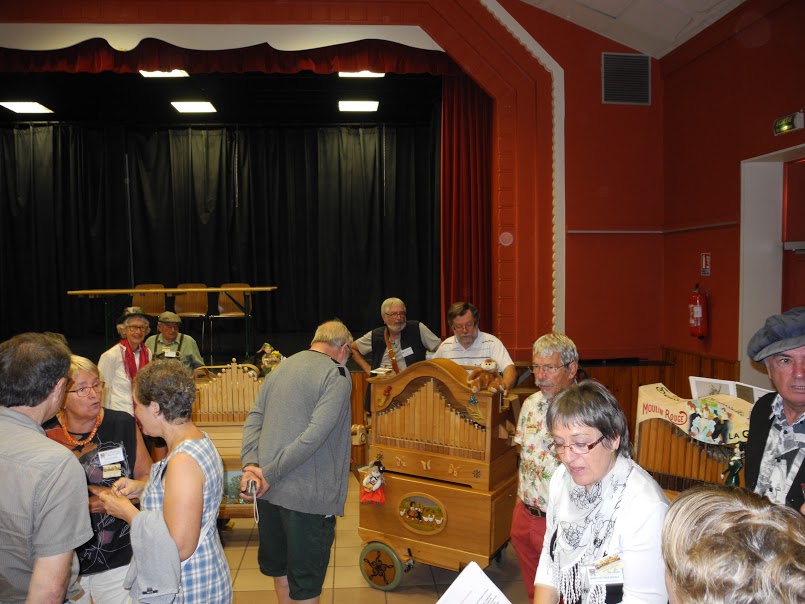 Les bobs regardent les r�alisations des autres